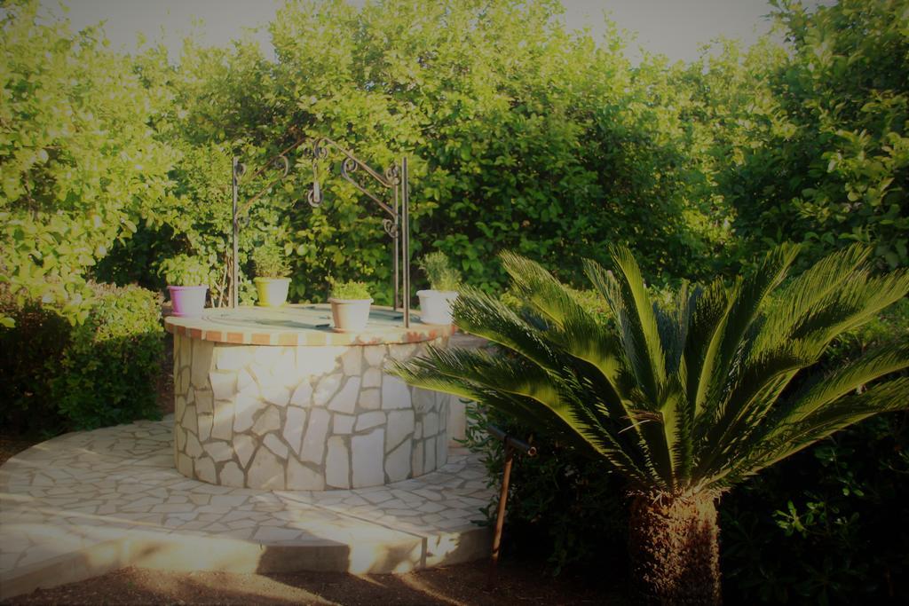 Sicilian Garden Apartment